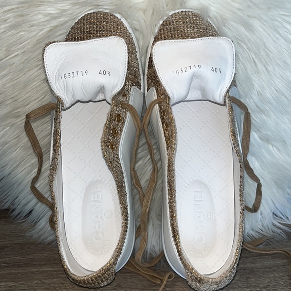 Authentic Chanel Tweed/Leather Interlocking CC Logo Sneakers - Picture 13 of 16